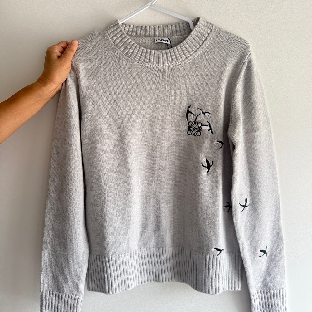 Lou & Grey Light Gray Sweater with Bird Motif
